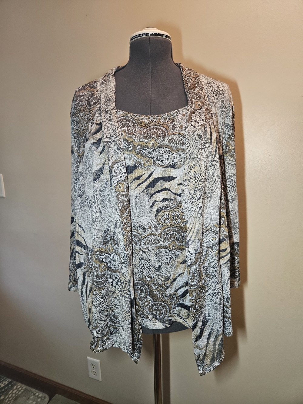 Alfred Dunner Sz 2X Neutral Multi Printed Open-Front Cardigan + Shell